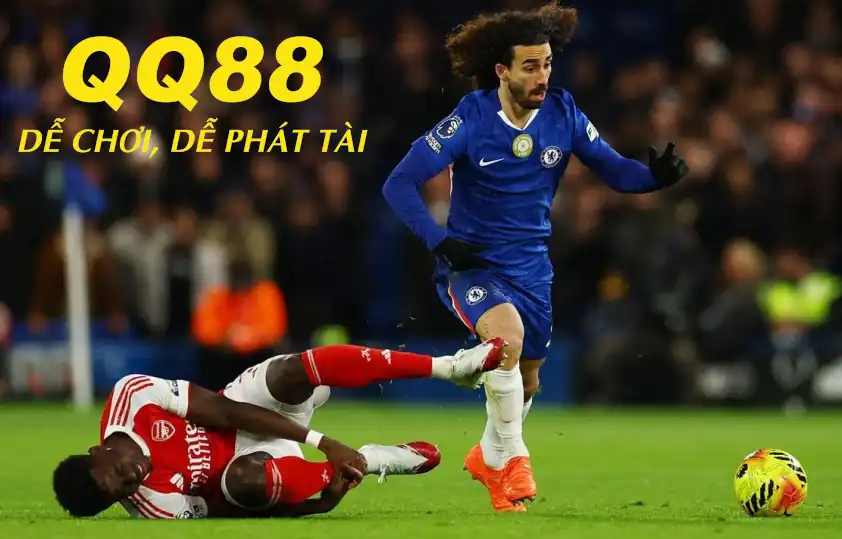 Cucurella chăm sóc kỹ Saka - Ảnh: Premier League Cucurella chăm sóc kỹ Saka - Ảnh: Premier League
